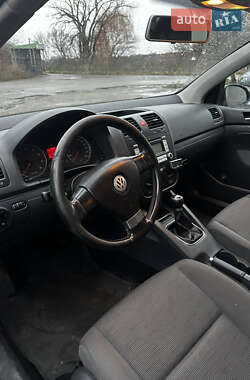 Хетчбек Volkswagen Golf 2008 в Рівному