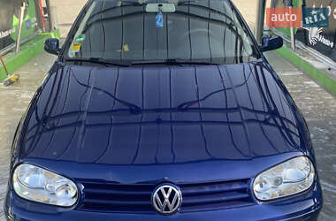 Хэтчбек Volkswagen Golf 2002 в Кропивницком