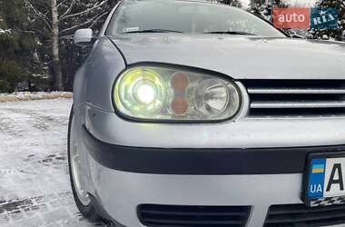 Хетчбек Volkswagen Golf 2000 в Сколе