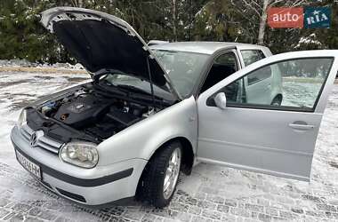 Хетчбек Volkswagen Golf 2000 в Сколе