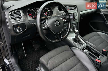 Универсал Volkswagen Golf 2013 в Одессе