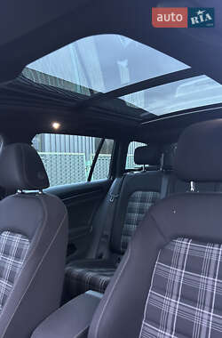 Универсал Volkswagen Golf 2016 в 