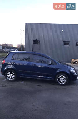 Хэтчбек Volkswagen Golf 2009 в 