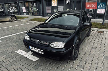 Хетчбек Volkswagen Golf 2001 в Івано-Франківську