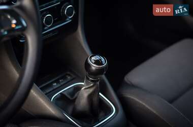 Хэтчбек Volkswagen Golf 2009 в 