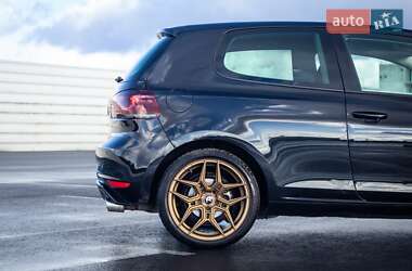 Хэтчбек Volkswagen Golf 2009 в 