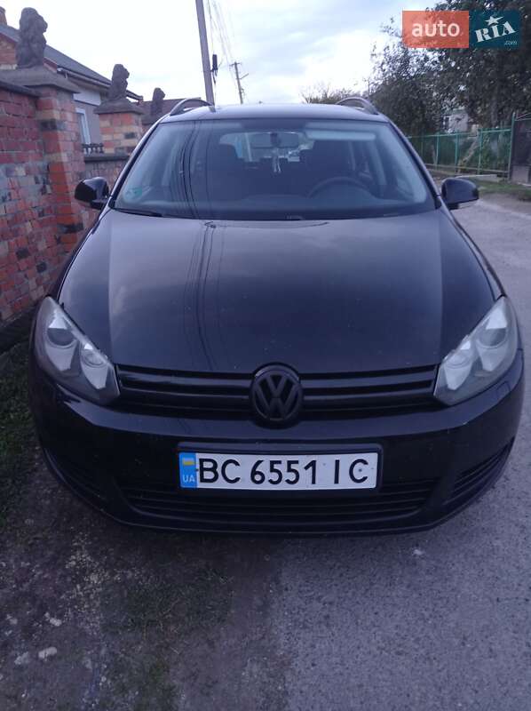 Универсал Volkswagen Golf 2010 в Львове