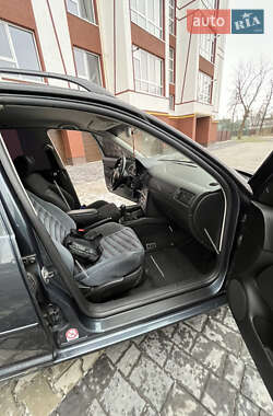 Универсал Volkswagen Golf 2003 в 