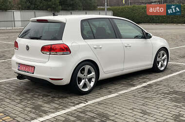 Хэтчбек Volkswagen Golf 2009 в 