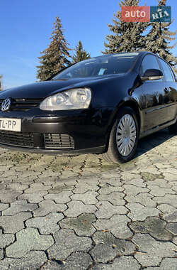 Хетчбек Volkswagen Golf 2006 в Дубні