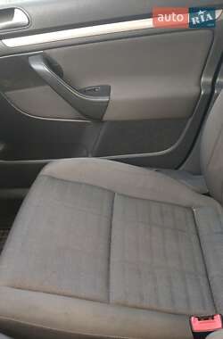 Хетчбек Volkswagen Golf 2007 в 