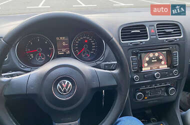 Универсал Volkswagen Golf 2010 в 