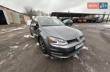 Хетчбек Volkswagen Golf 2014 в Умані