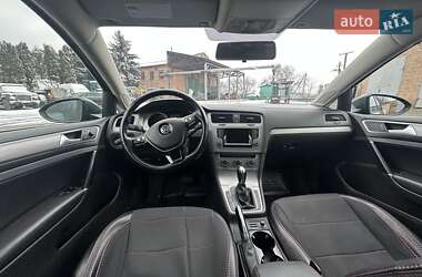 Хетчбек Volkswagen Golf 2014 в Умані