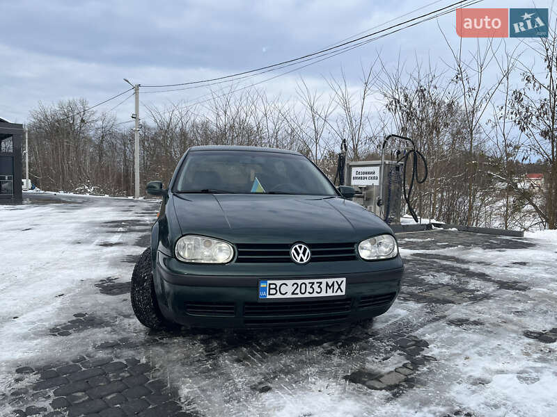 Хэтчбек Volkswagen Golf 1999 в Львове