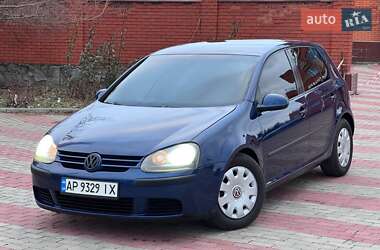 Хэтчбек Volkswagen Golf 2005 в Запорожье