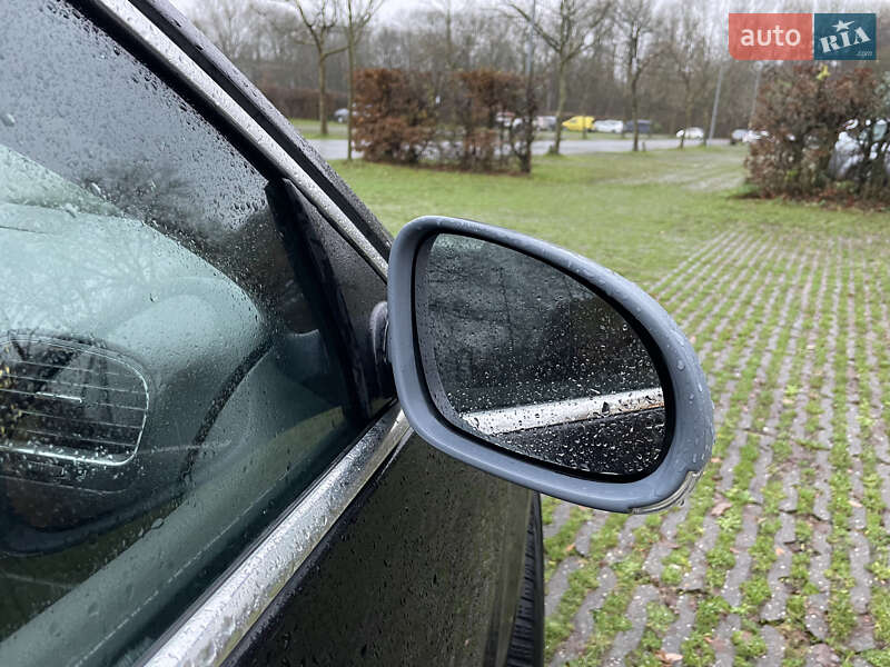 Універсал Volkswagen Golf 2011 в Києві