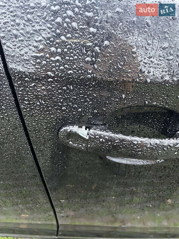 Універсал Volkswagen Golf 2011 в Києві