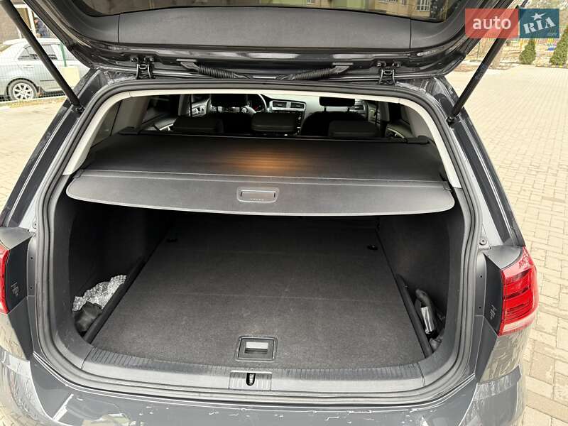 Универсал Volkswagen Golf 2017 в Киеве