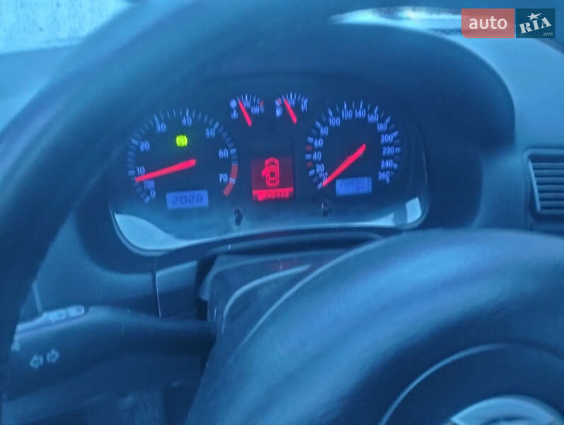 Volkswagen Golf 2002 Volkswagen Golf 2002