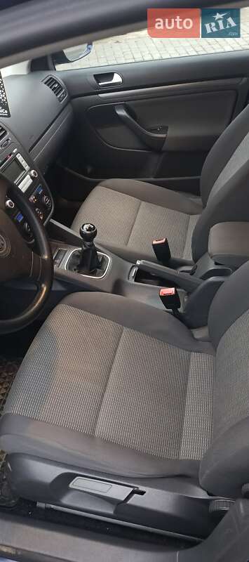 Универсал Volkswagen Golf 2007 в Чернобае фото 8 Универсал Volkswagen Golf 2007 в Чернобае