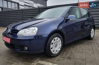 Хетчбек Volkswagen Golf 2006 в Черкасах