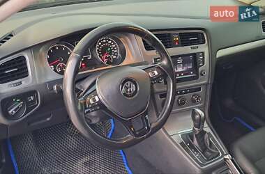 Хэтчбек Volkswagen Golf 2014 в Кременчуге