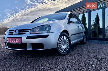 Хетчбек Volkswagen Golf 2004 в Дрогобичі