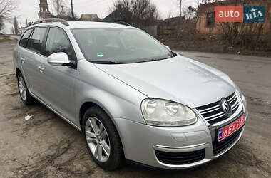 Універсал Volkswagen Golf 2009 в Охтирці