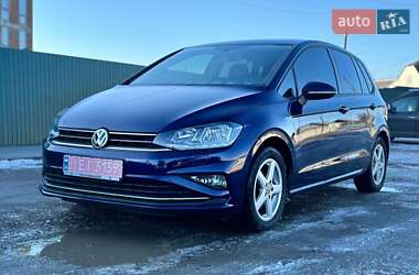 Хетчбек Volkswagen Golf 2019 в Дубні