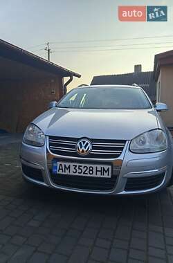 Універсал Volkswagen Golf 2009 в Звягелі