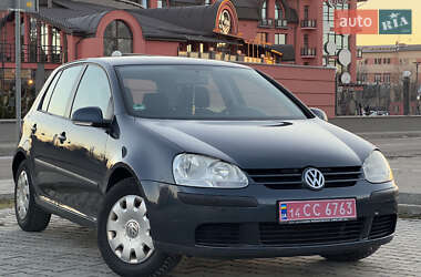 Хетчбек Volkswagen Golf 2005 в Львові