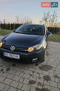 Универсал Volkswagen Golf 2010 в Бучаче