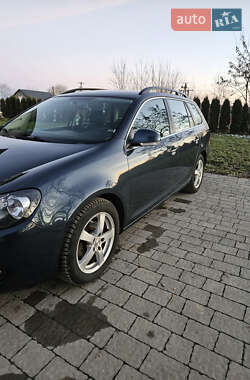 Универсал Volkswagen Golf 2010 в Бучаче