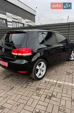 Хэтчбек Volkswagen Golf 2010 в Черкассах