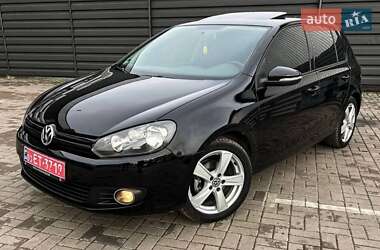 Хэтчбек Volkswagen Golf 2010 в Черкассах