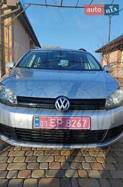 Универсал Volkswagen Golf 2013 в 