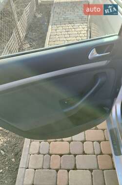 Универсал Volkswagen Golf 2013 в 