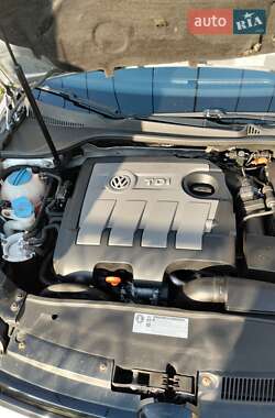 Универсал Volkswagen Golf 2013 в 