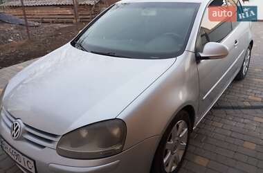 Хетчбек Volkswagen Golf 2004 в Одесі