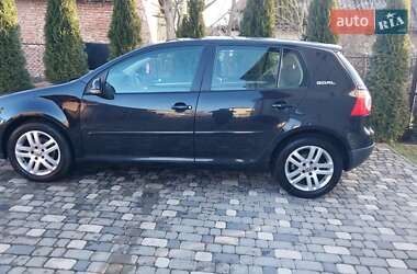 Хэтчбек Volkswagen Golf 2006 в Ходорове