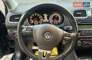 Хетчбек Volkswagen Golf 2009 в Мукачевому