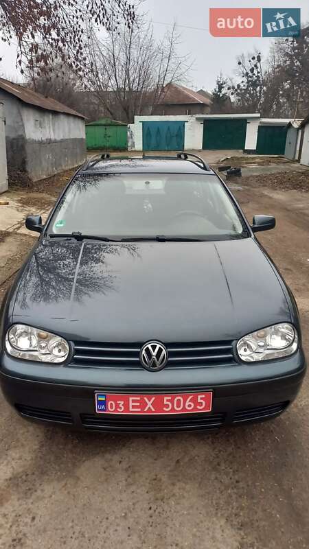 Універсал Volkswagen Golf 2002 в Харкові