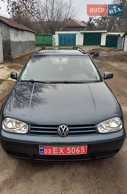 Універсал Volkswagen Golf 2002 в Харкові