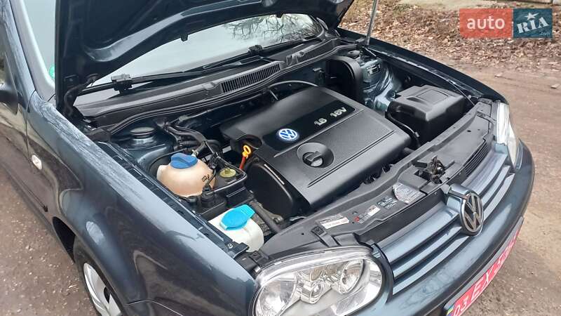 Універсал Volkswagen Golf 2002 в Харкові