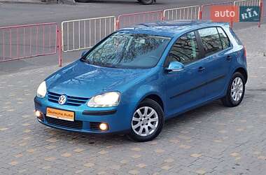 Хетчбек Volkswagen Golf 2004 в Одесі