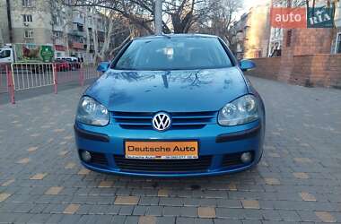 Хетчбек Volkswagen Golf 2004 в Одесі