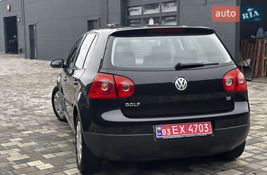 Хетчбек Volkswagen Golf 2005 в Полтаві