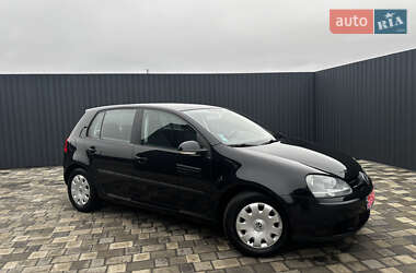 Хетчбек Volkswagen Golf 2005 в Полтаві