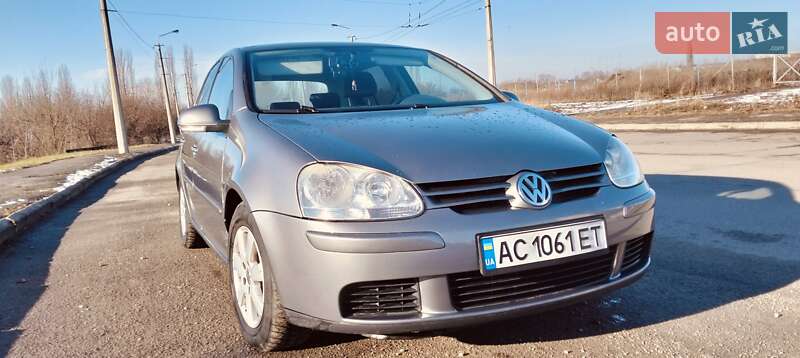 Хетчбек Volkswagen Golf 2007 в Луцьку